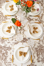 Görseli Galeri görüntüleyiciye yükleyin, Gold Camellia Amerikan Servisi + Peçete