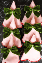 Load image into Gallery viewer, Green Napkin Bows (Set of 4)