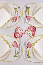 Load image into Gallery viewer, Curvy Black Placemat + Napkin