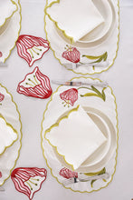 Load image into Gallery viewer, Curvy Black Placemat + Napkin