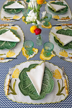 Load image into Gallery viewer, Curvy Black Placemat + Napkin