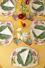 Load image into Gallery viewer, Curvy Black Placemat + Napkin