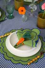 Load image into Gallery viewer, Carrot Raffia