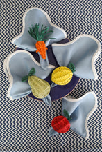 Görseli Galeri görüntüleyiciye yükleyin, Lemon-Apple-Pear-Carrot Raffia