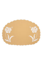 Load image into Gallery viewer, Curvy Black Placemat + Napkin