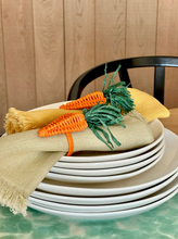 Load image into Gallery viewer, Carrot Raffia