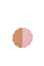 Görseli Galeri görüntüleyiciye yükleyin, Bicolor Beige&Rose Scallop 4’lü Bardak Altlığı
