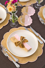 Load image into Gallery viewer, Bicolor Beige-Rose Scallop Napkin (Set of 2)