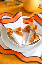 Görseli Galeri görüntüleyiciye yükleyin, Orange&Brown Wave 2’li Peçete