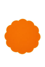 Görseli Galeri görüntüleyiciye yükleyin, Bicolor Orange&Yellow Scallop Amerikan Servisi + Peçete