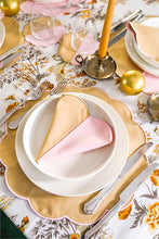 Load image into Gallery viewer, Bicolor Beige-Rose Scallop Napkin (Set of 2)
