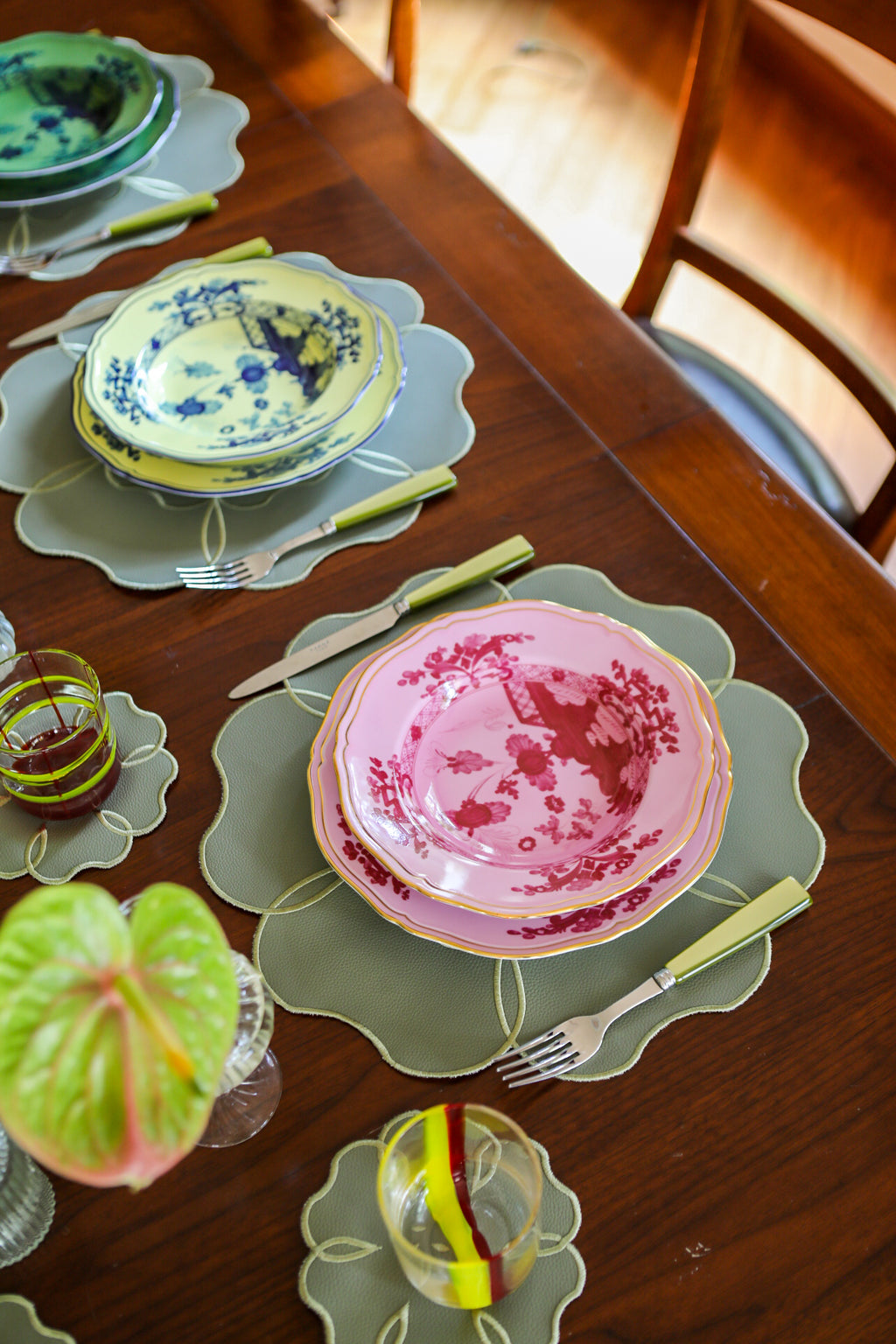 Camellia Placemat (Set of 2)