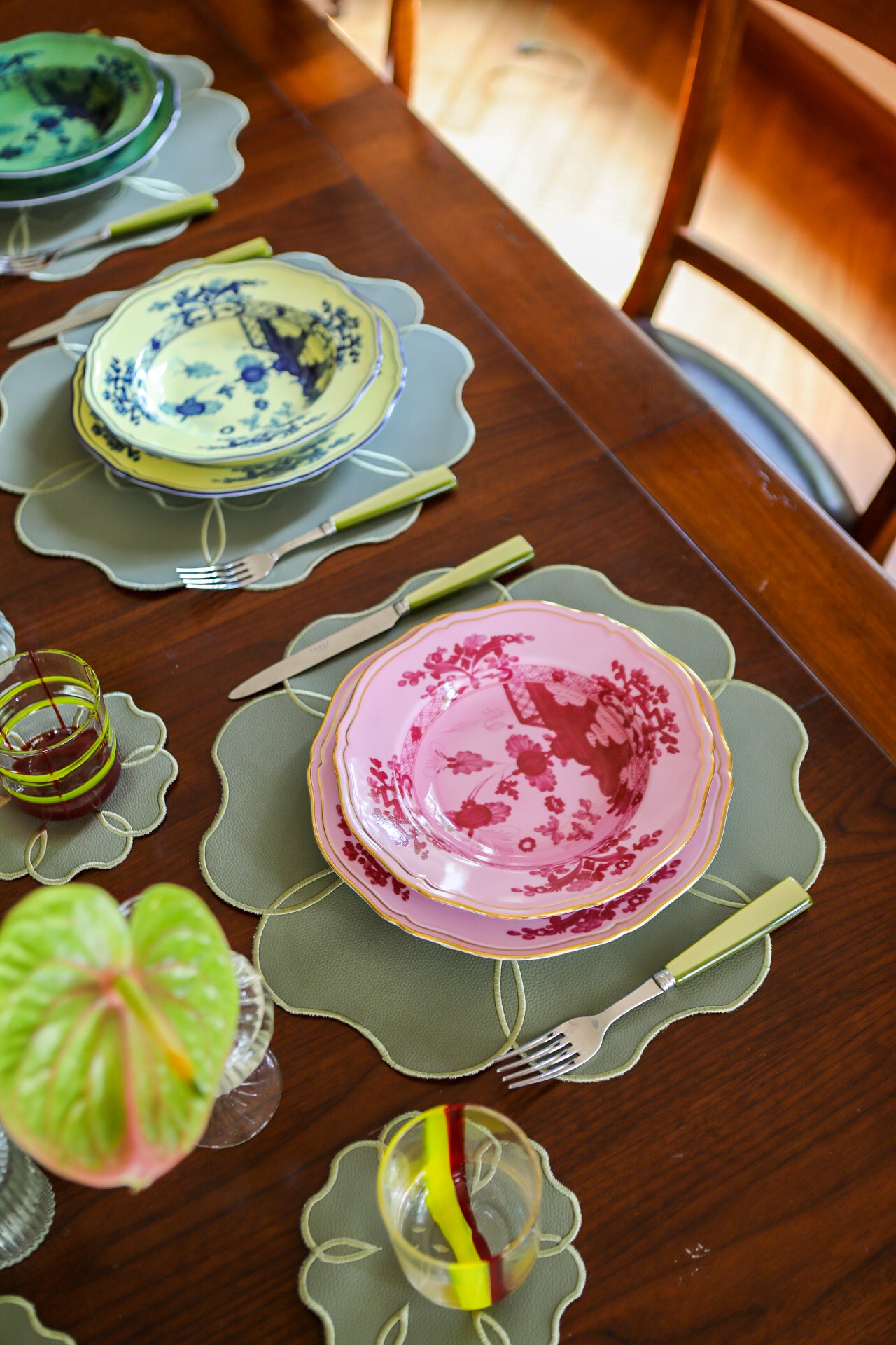 Camellia Placemat (Set of 2)