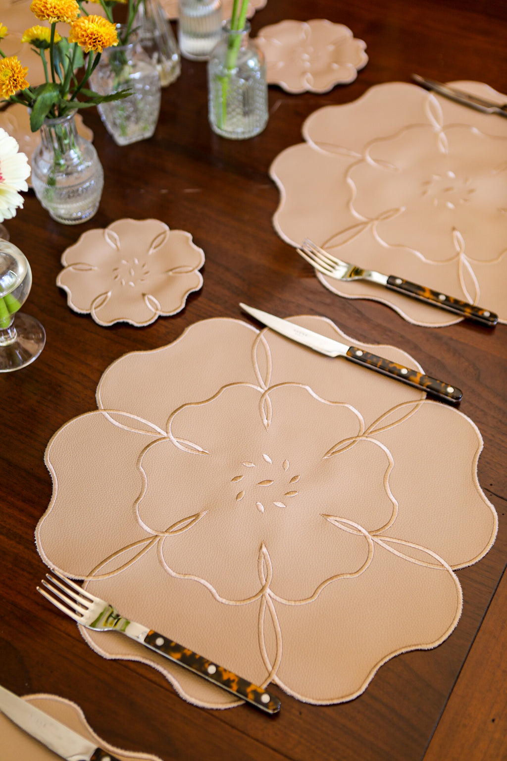 Camellia Placemat + Coaster (Set of 4)