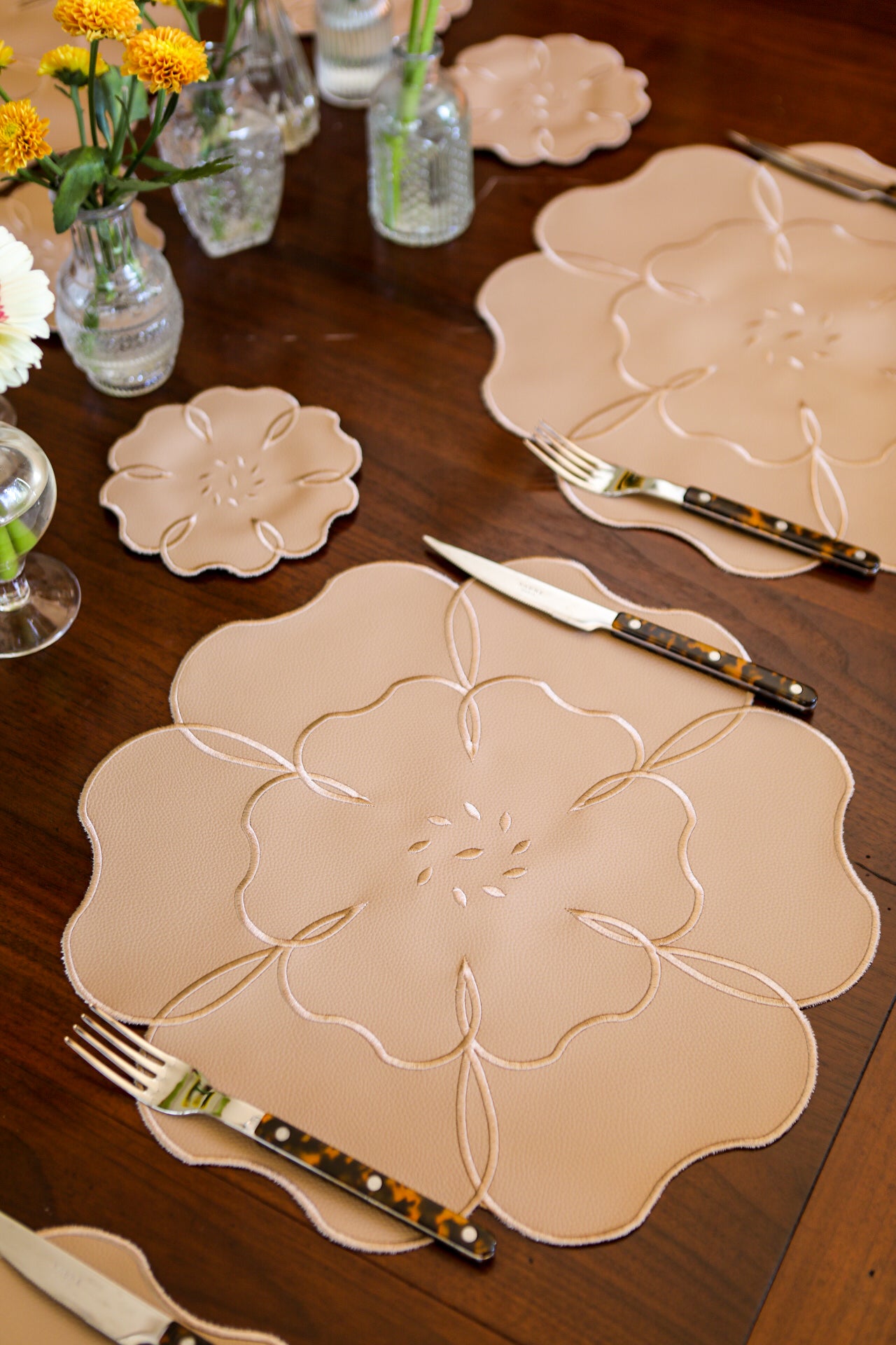 Camellia Placemat + Coaster (Set of 4)