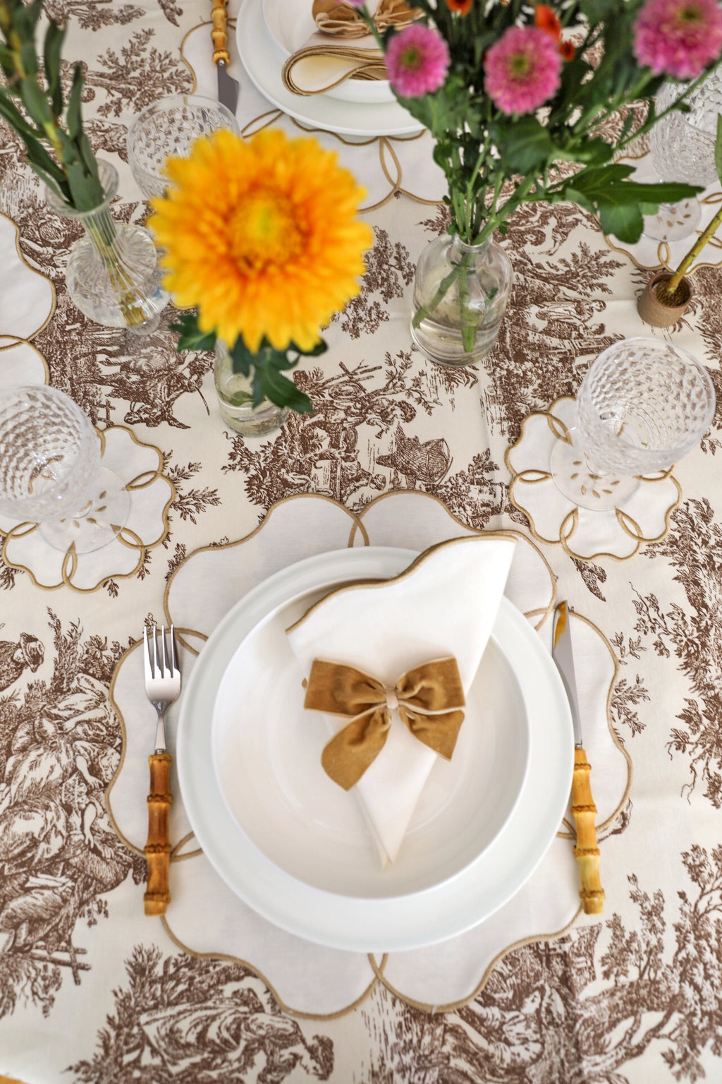 Gold Camellia Amerikan Servisi + Peçete