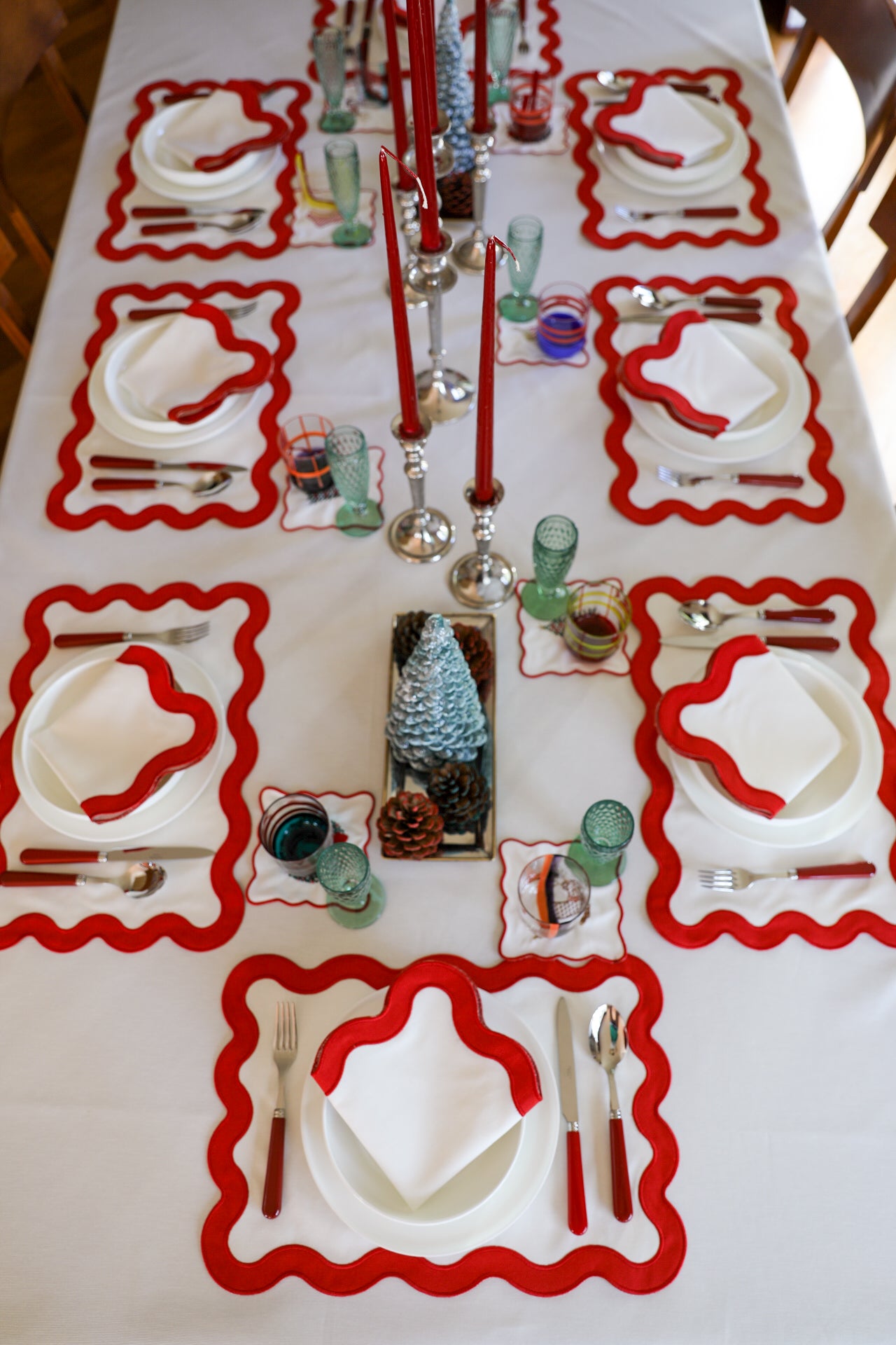 Curvy Red Amerikan Servisi + Peçete