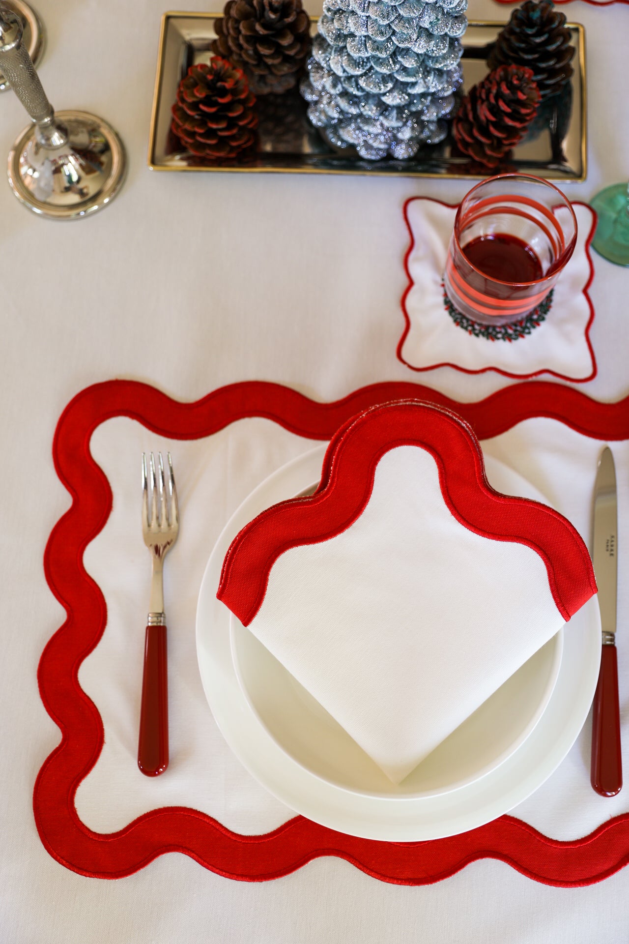 Curvy Black Napkin (Set of 2)