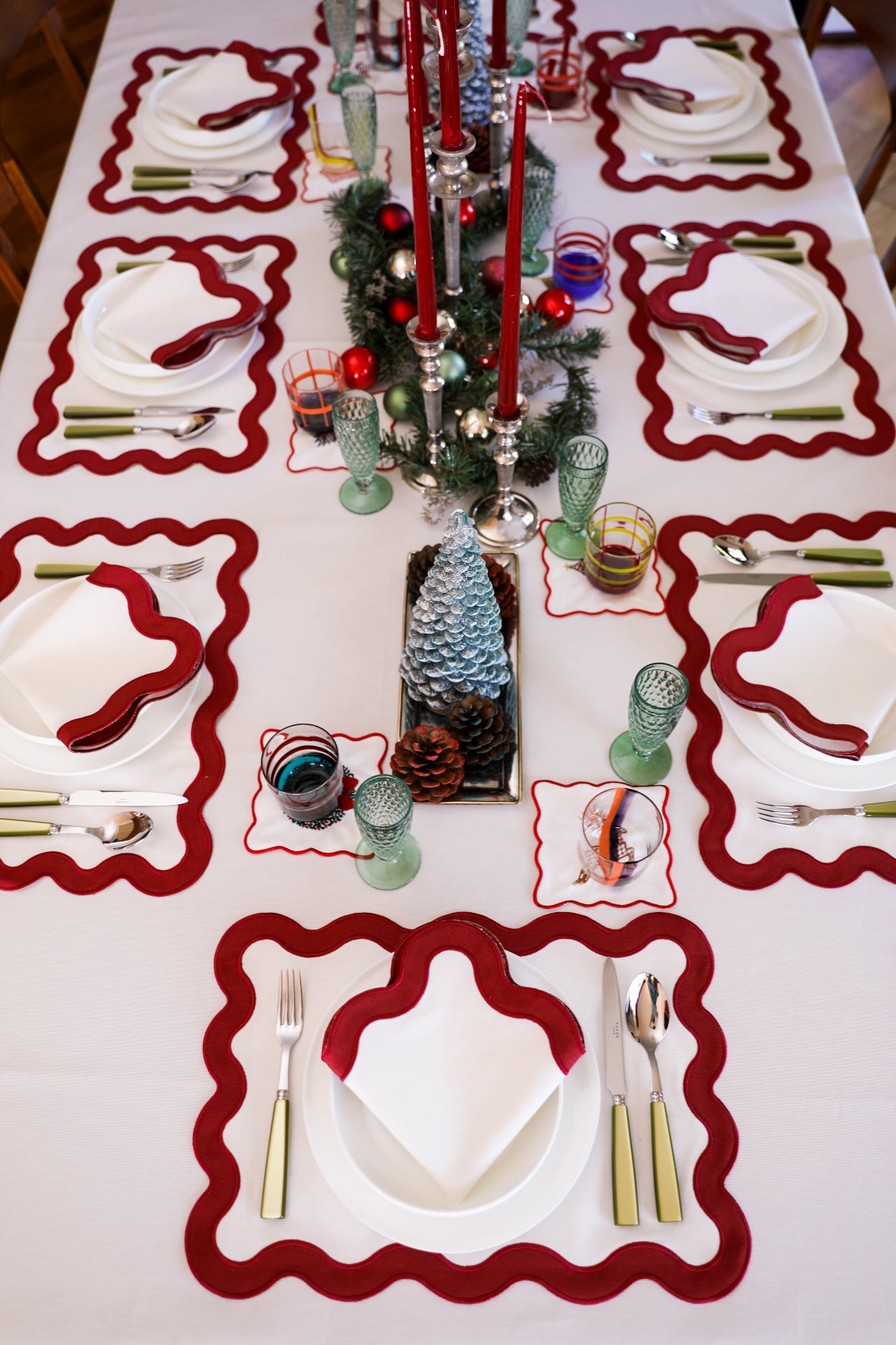 Curvy Gray Placemat (Set of 2)