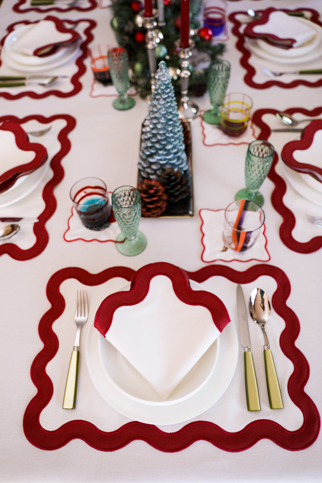 Curvy Wine Red Amerikan Servisi + Peçete