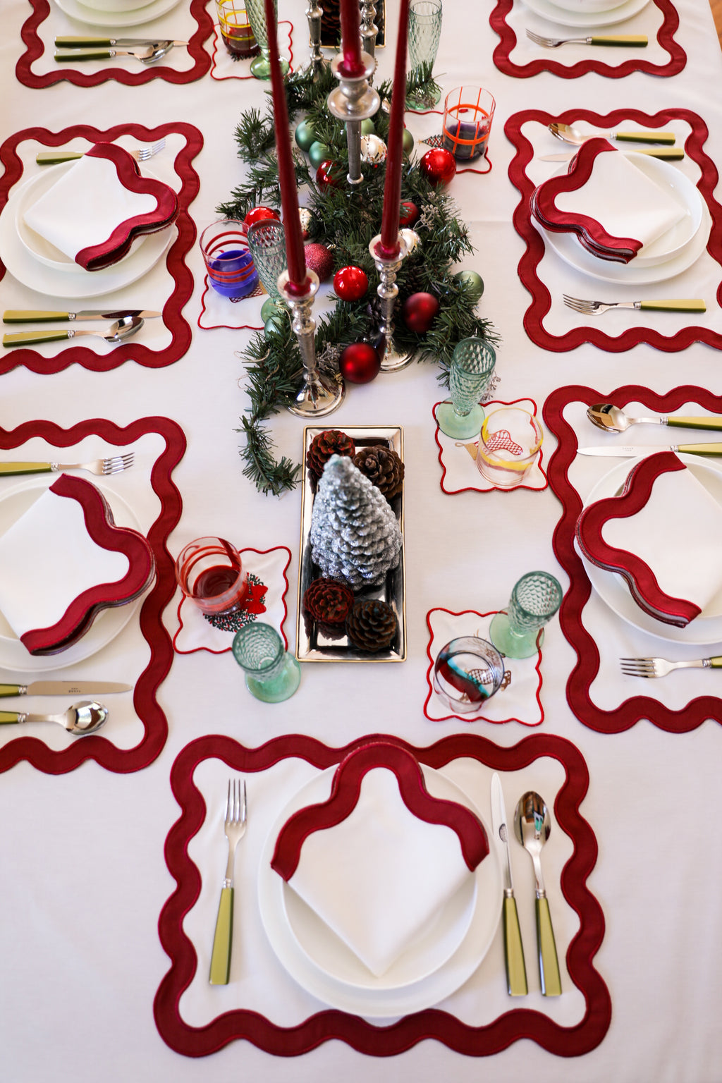 Curvy Wine Red Amerikan Servisi + Peçete