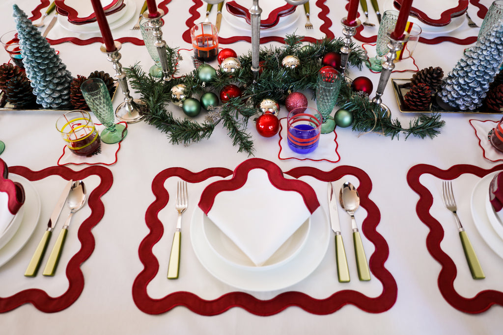 Curvy Wine Red Amerikan Servisi + Peçete