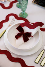 Görseli Galeri görüntüleyiciye yükleyin, Bordo Kurdele Peçete Halkası (4&#39;lü)
