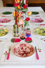 Görseli Galeri görüntüleyiciye yükleyin, Rosie 2'li Amerikan Servisi