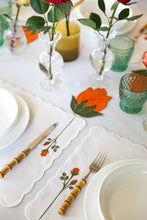 Görseli Galeri görüntüleyiciye yükleyin, Rosie 2'li Amerikan Servisi