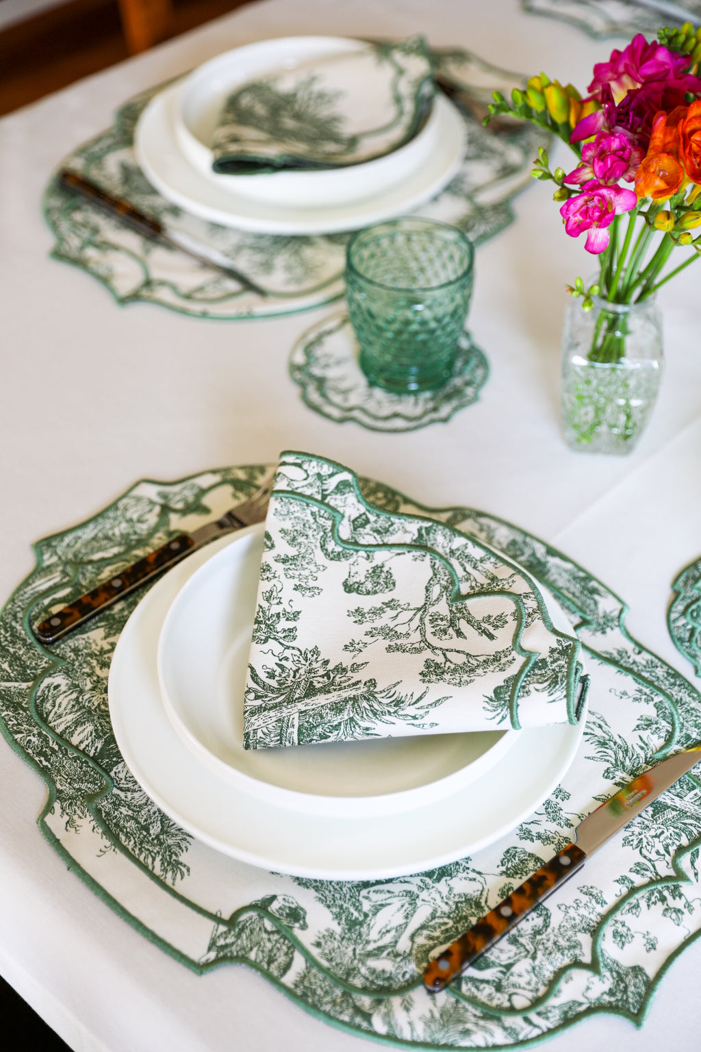 Lilly Red Scallop Napkin (Set of 2)