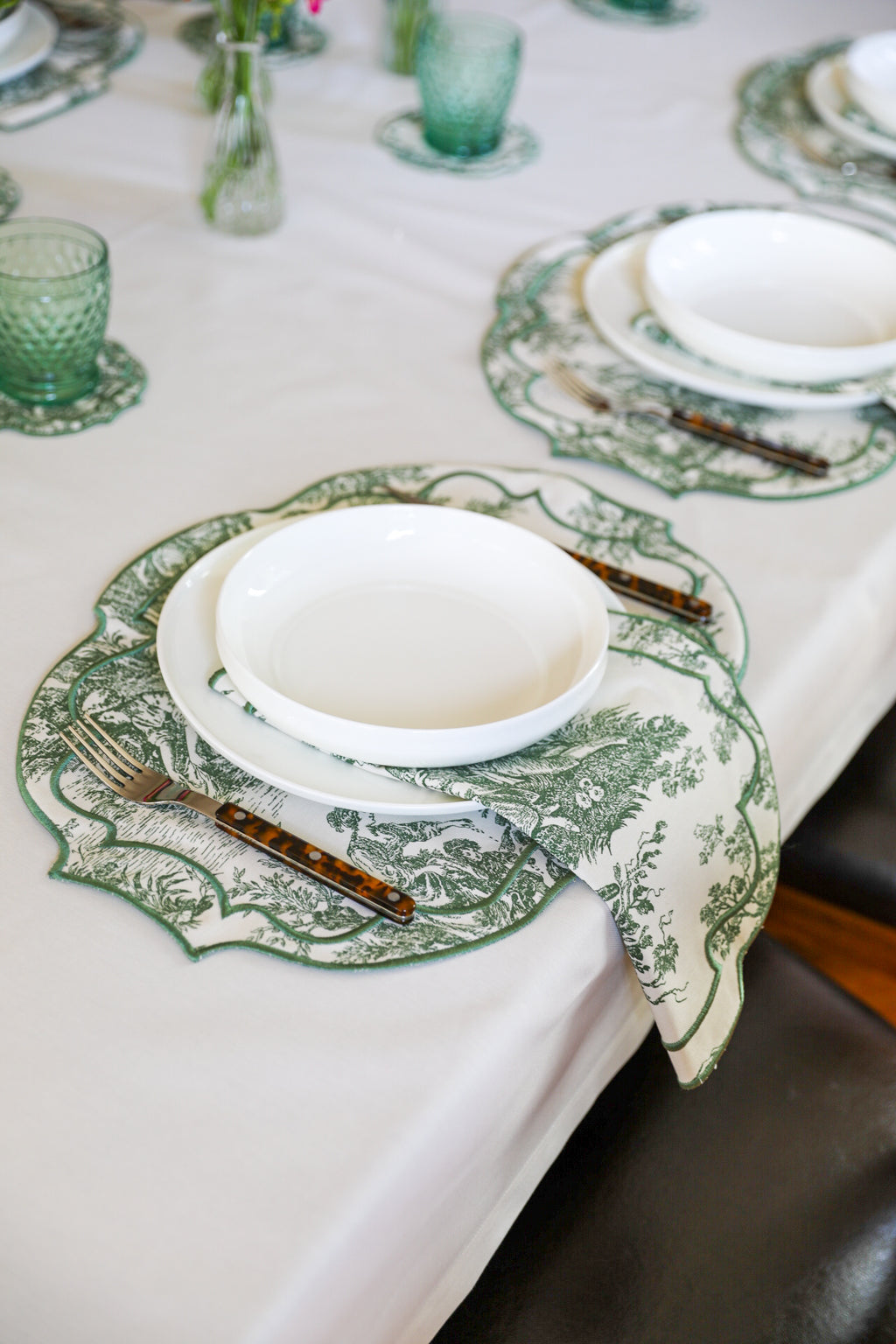 Lilly Red Scallop Napkin (Set of 2)