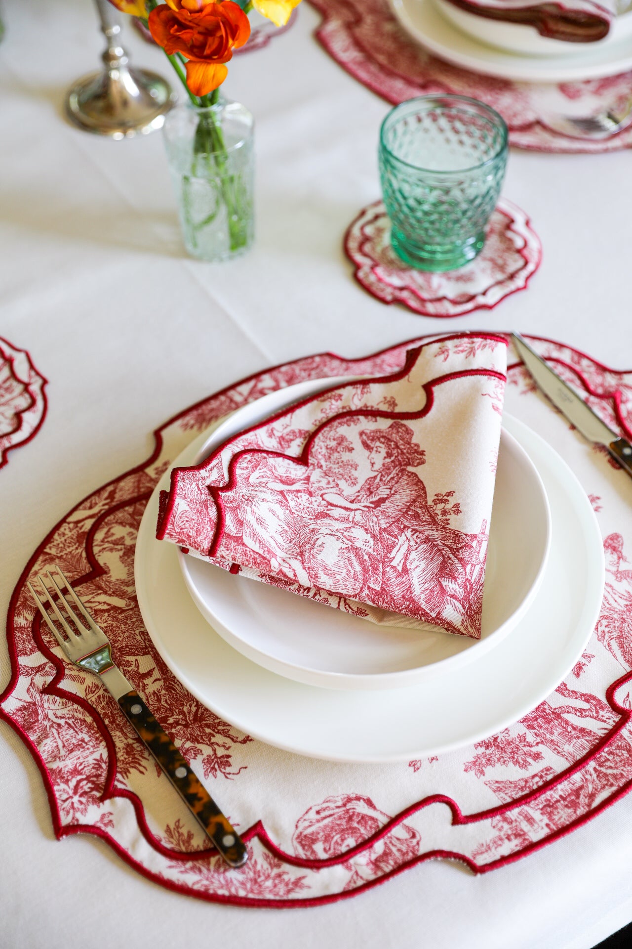 Lilly Red Scallop Napkin (Set of 2)