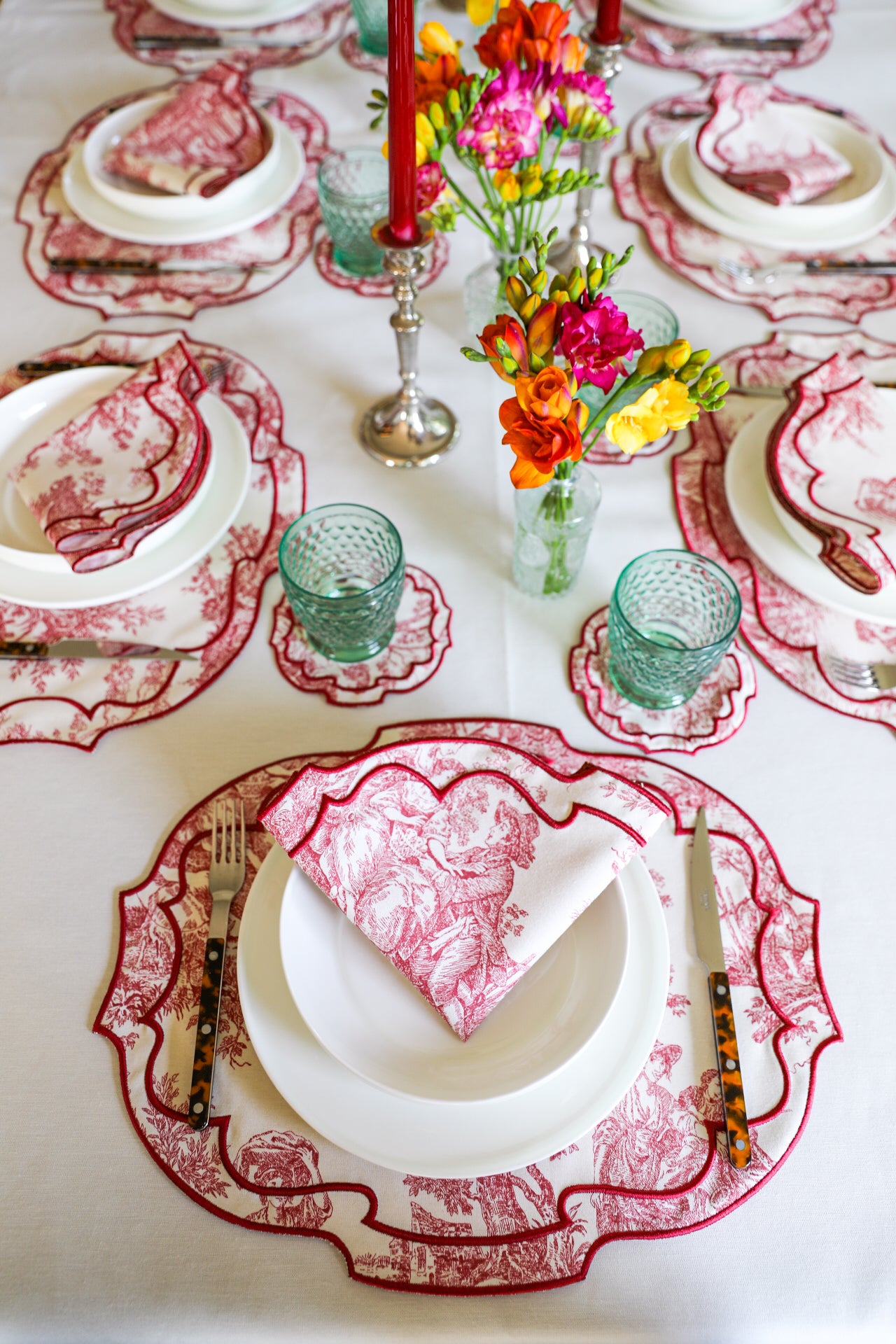 Crimson Toile Amerikan Servisi + Peçete