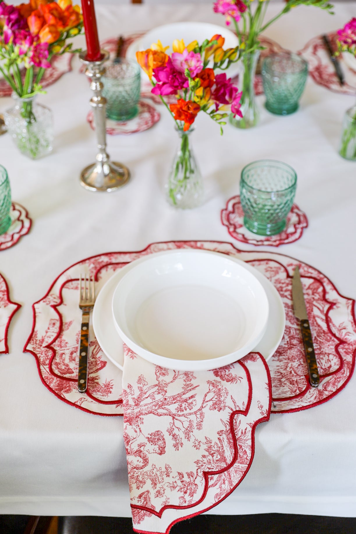 Lilly Red Scallop Napkin (Set of 2)