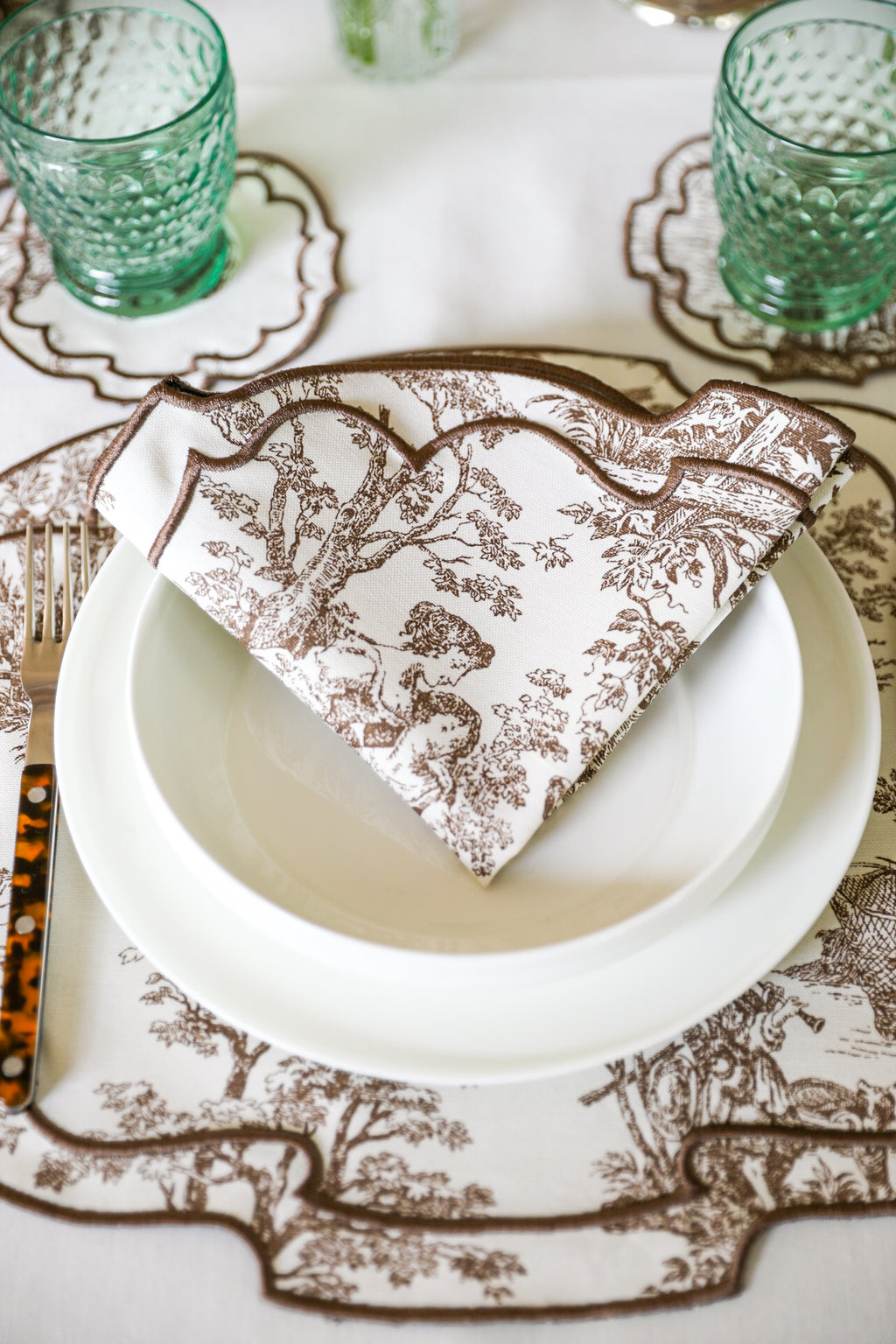 Lilly Red Scallop Napkin (Set of 2)