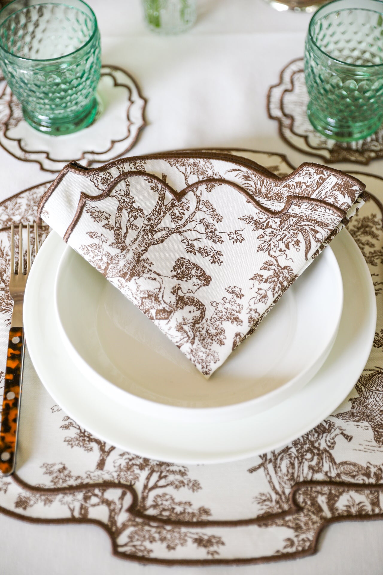 Lilly Red Scallop Napkin (Set of 2)