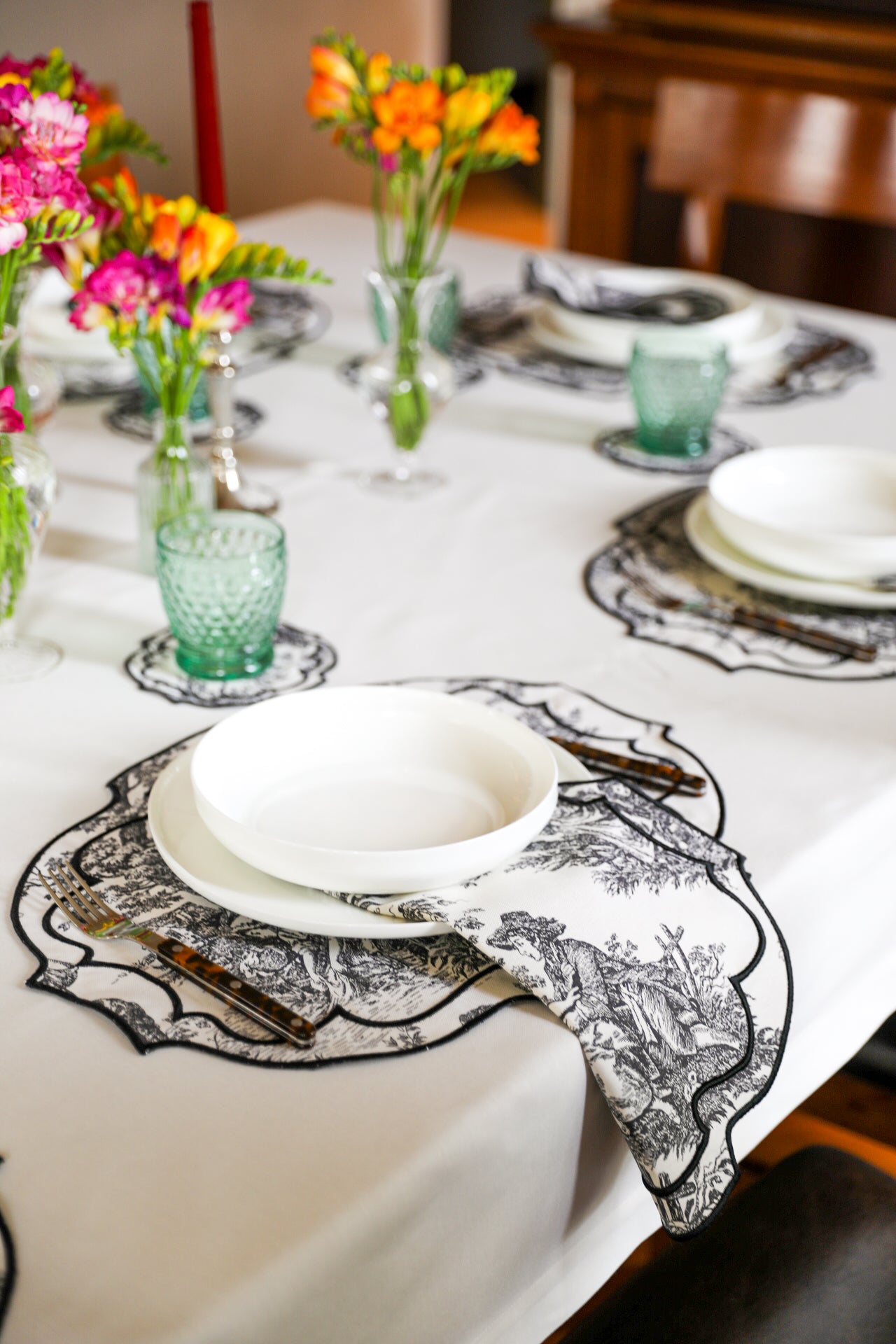 Lilly Red Scallop Napkin (Set of 2)