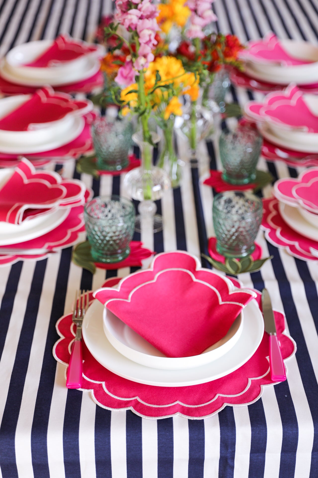 Fuchsia Scallop 2'li Amerikan Servisi