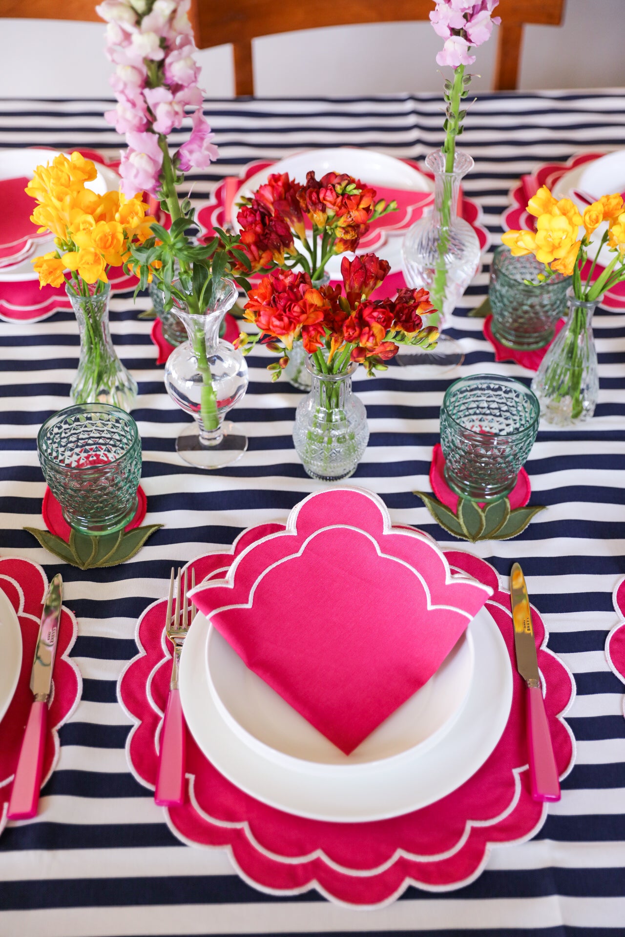 Fuchsia Scallop 2'li Amerikan Servisi