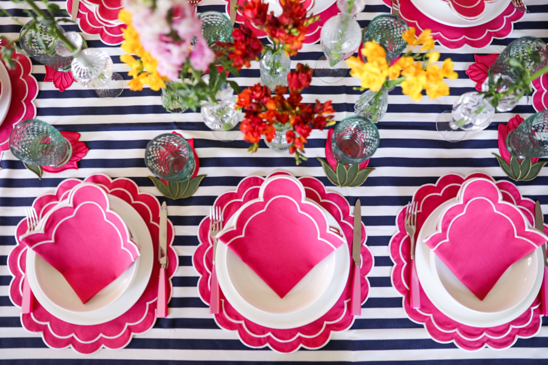Fuchsia Scallop 2'li Amerikan Servisi