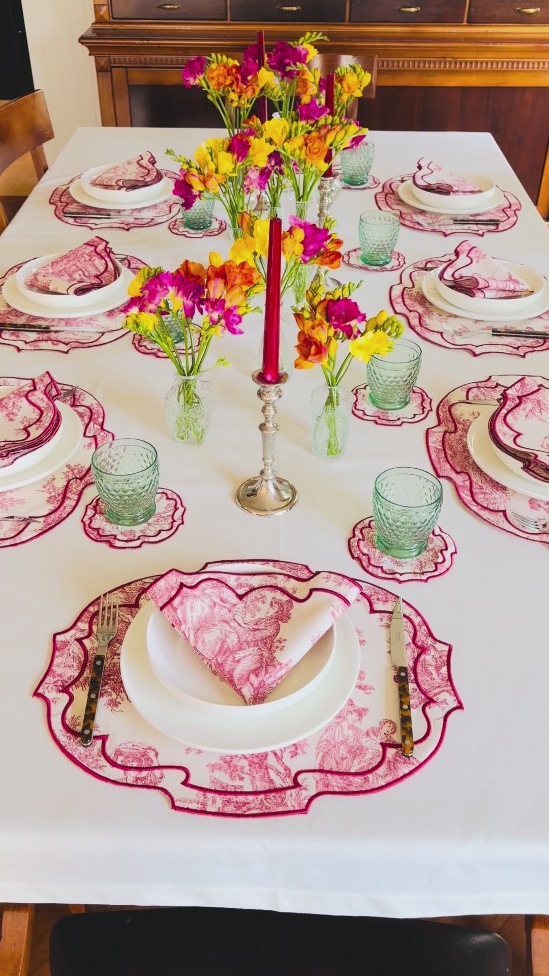 Lilly Red Scallop Napkin (Set of 2)