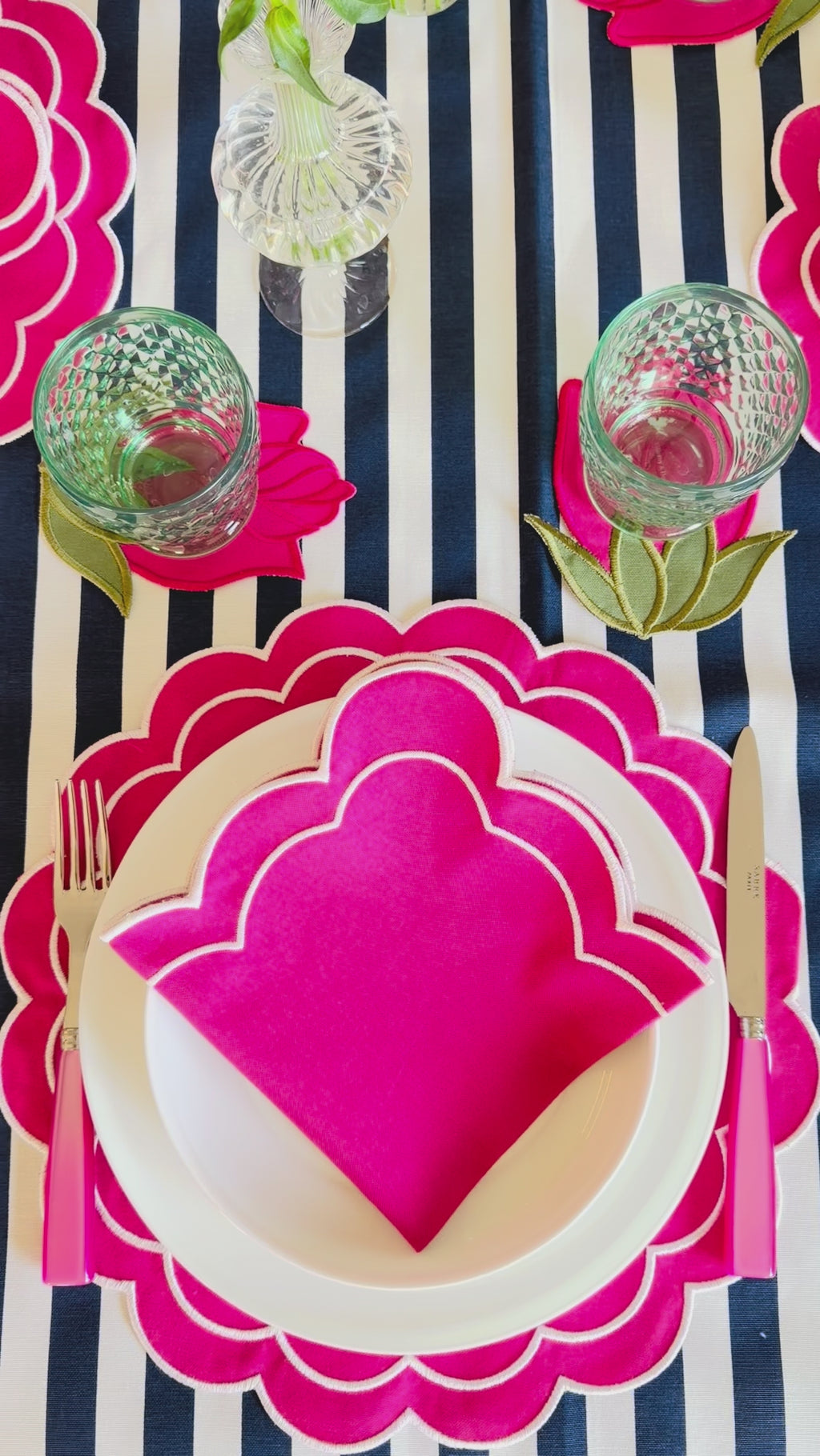 Fuchsia Scallop Amerikan Servisi + Peçete