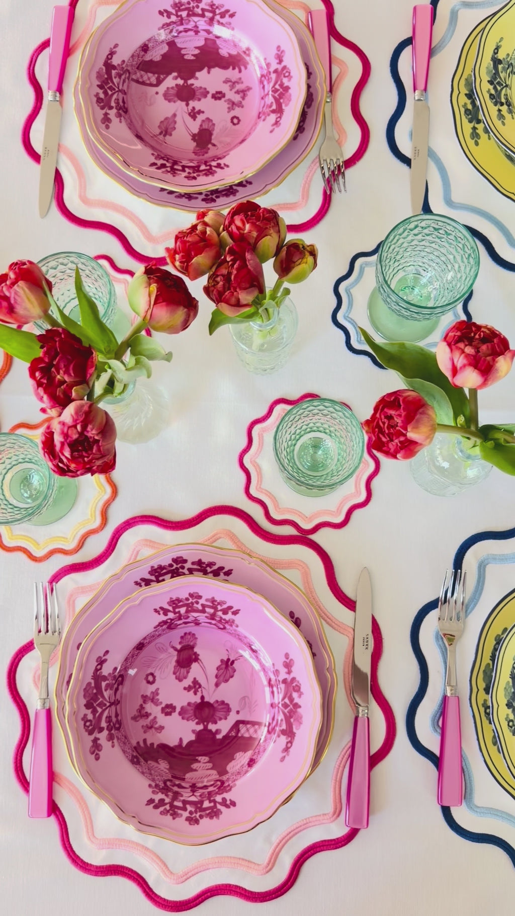 Colorful Scallop Placemat (Set of 4)