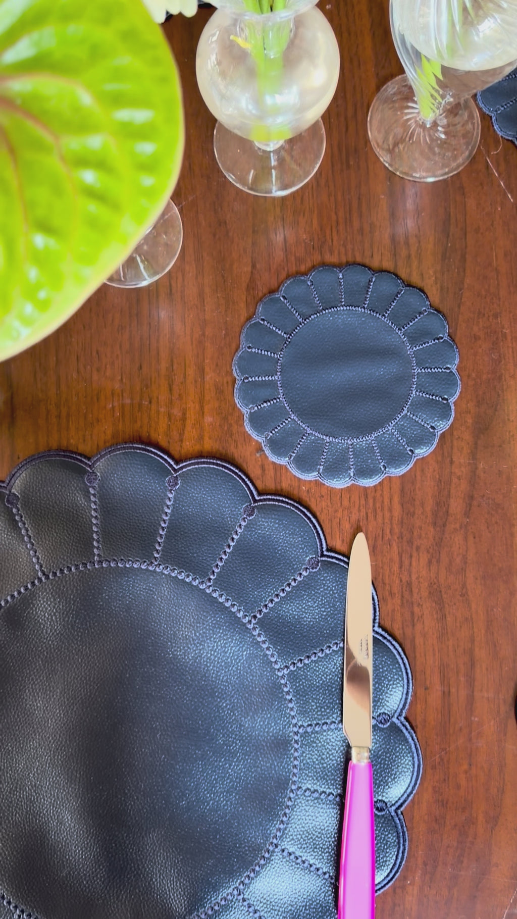Camellia Placemat + Coaster (Set of 4)