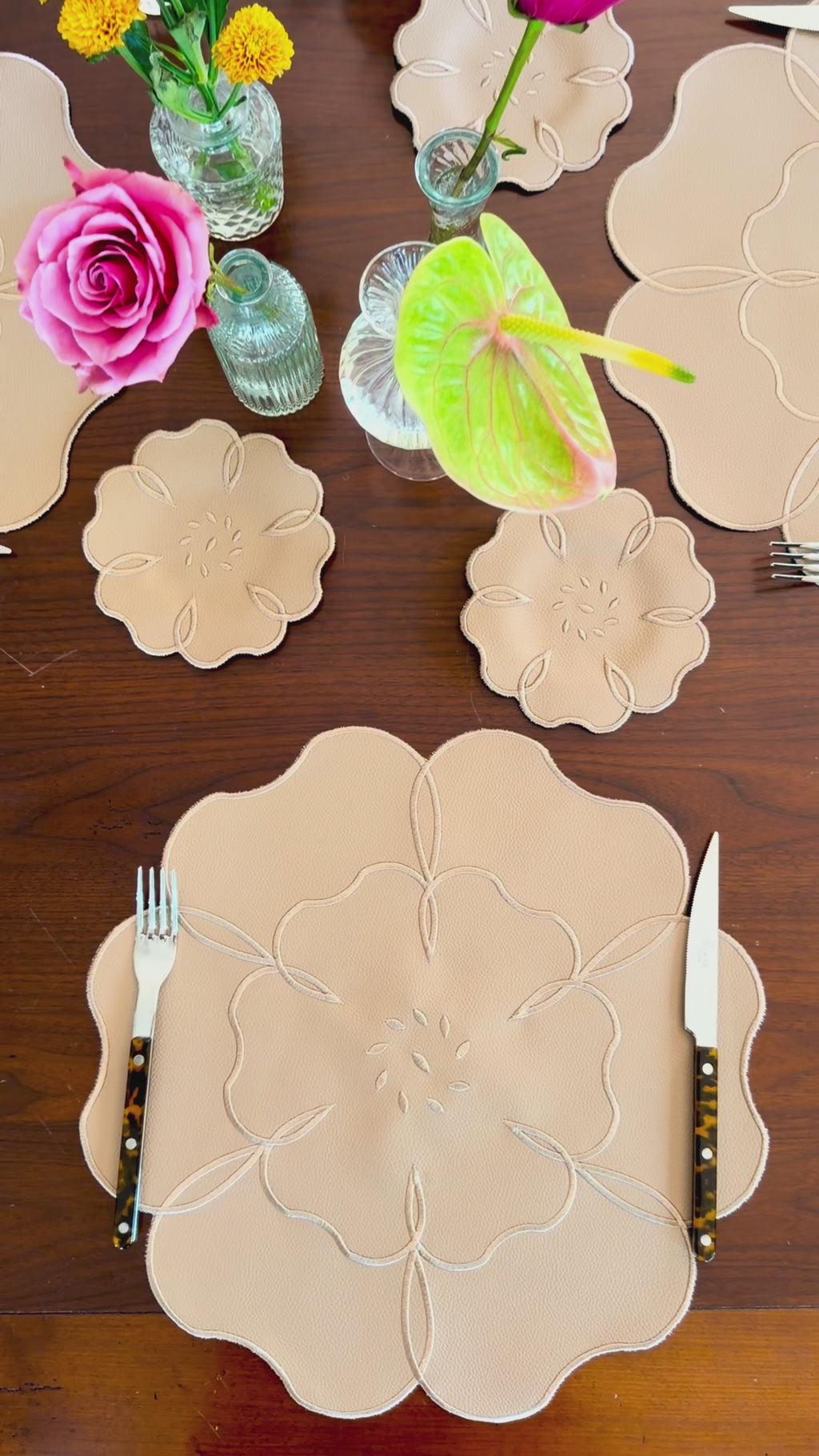 Camellia Placemat (Set of 2)