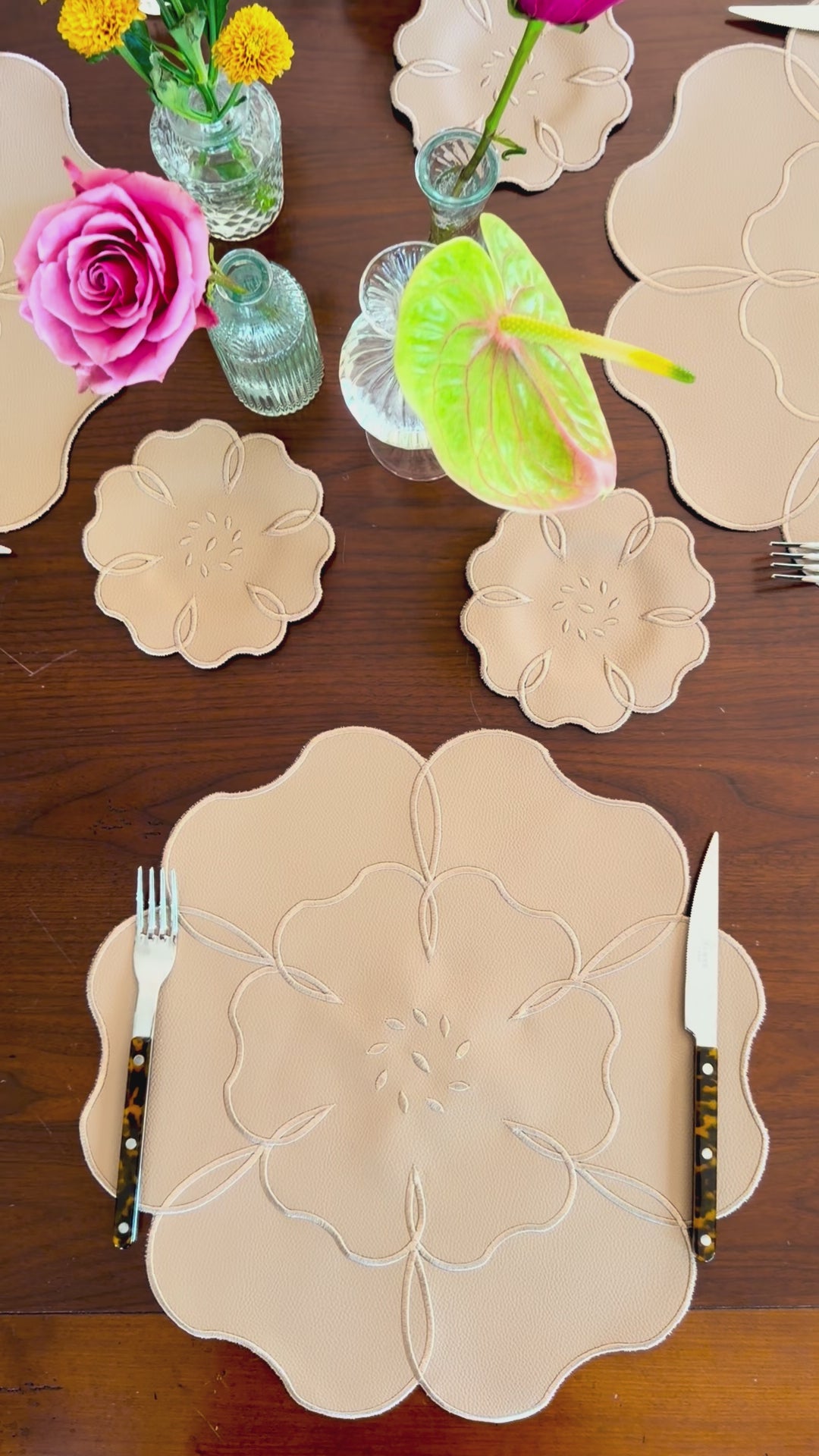 Camellia Placemat (Set of 2)